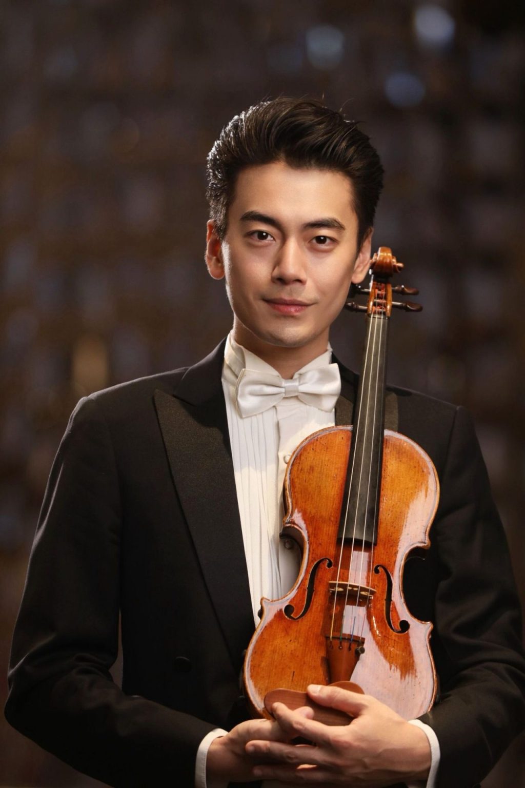 聯席客席樂團首席｜王敬 – Orquestra de Macau